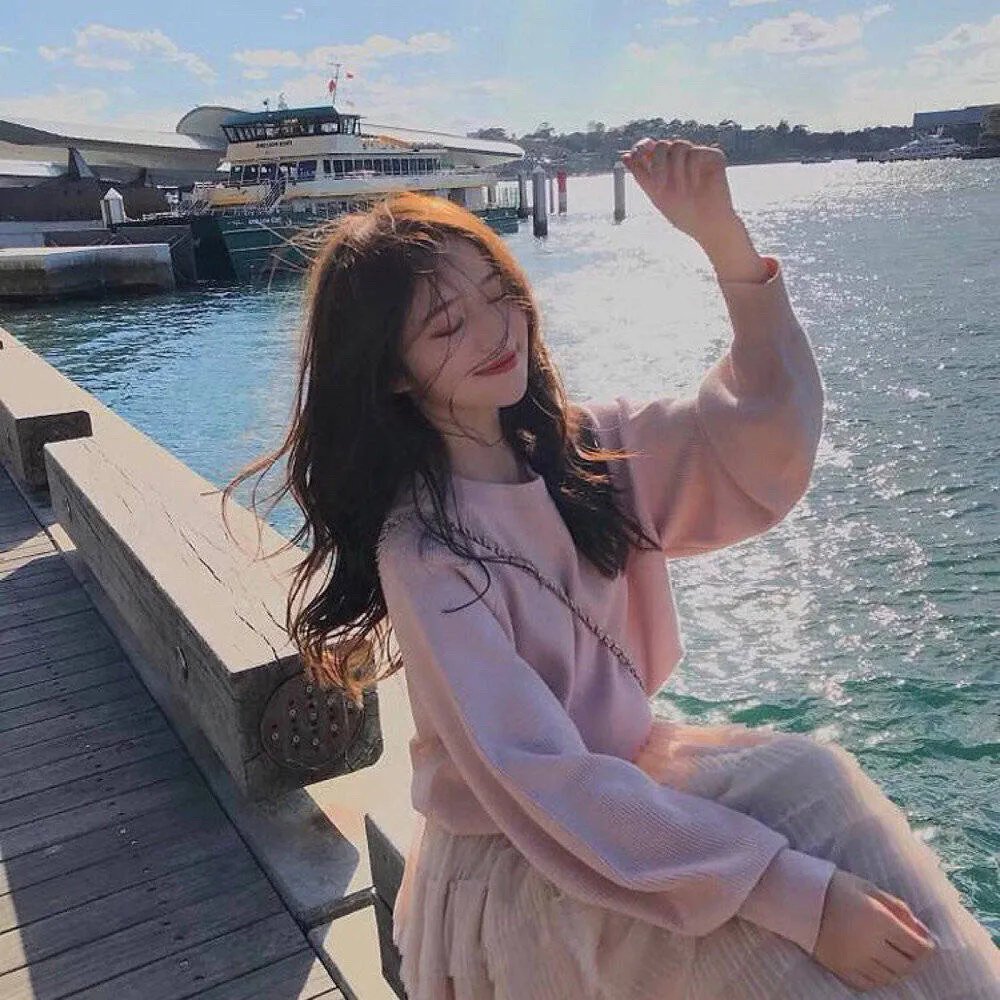 边关首映·未删减海报